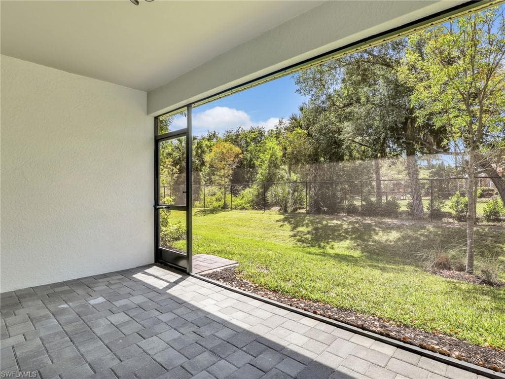 21904 Milan Villas LN-23