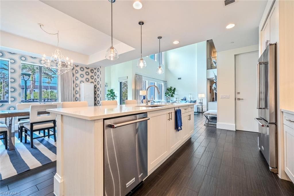 1030 3rd AVE S 105-16