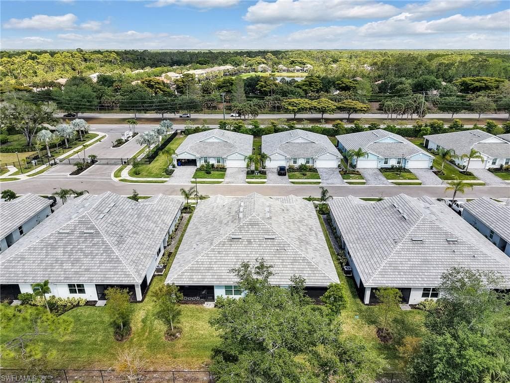 21900 Milan Villas LN-22