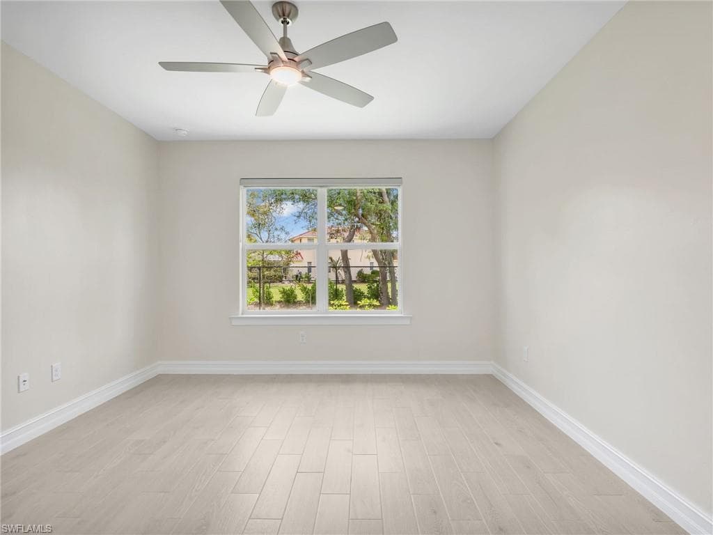 21900 Milan Villas LN-13