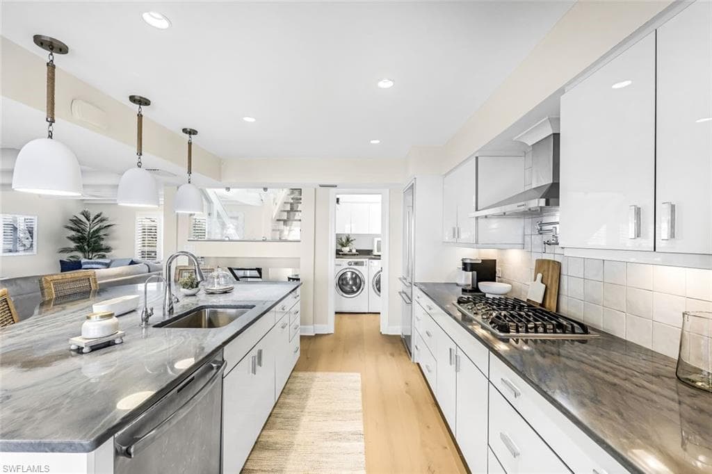 1 Sunset Captiva LN-18