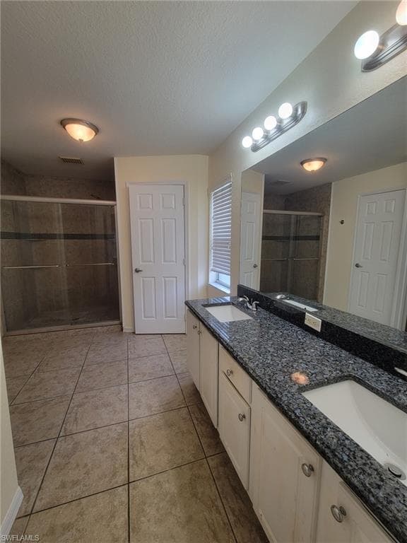 8071 Liriope LOOP-12