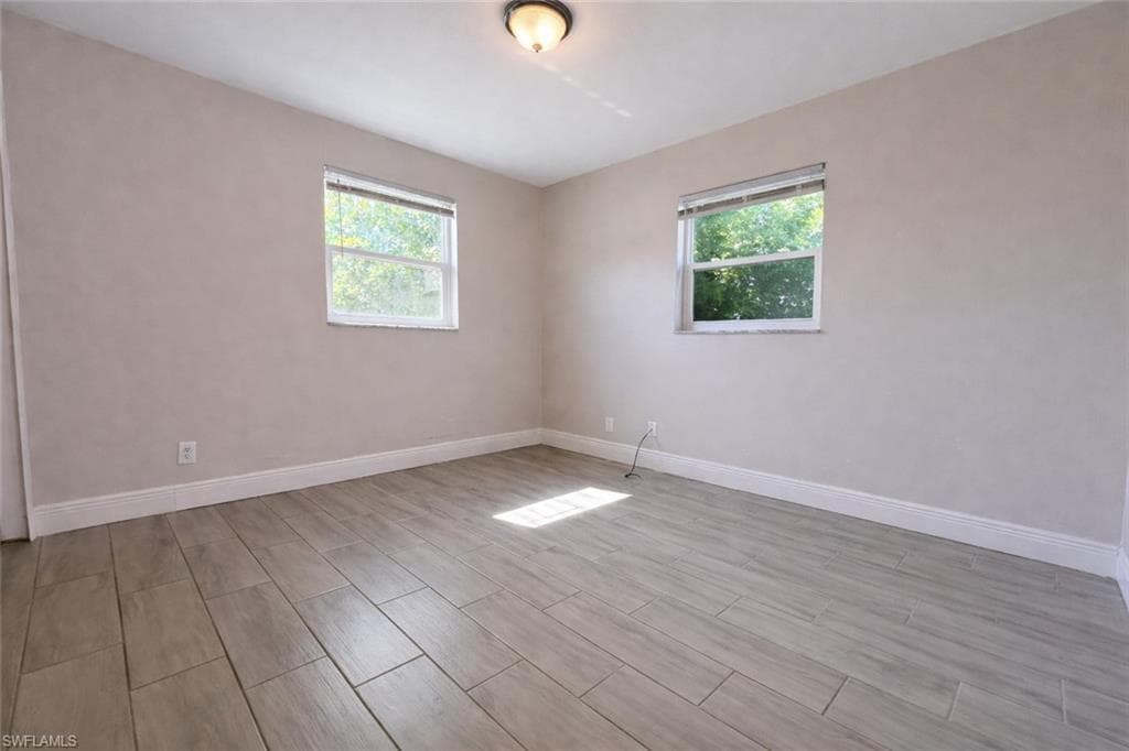 5451 11th AVE-4