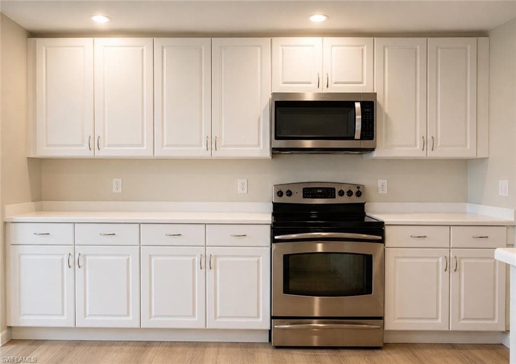 2743 1st ST 506-7
