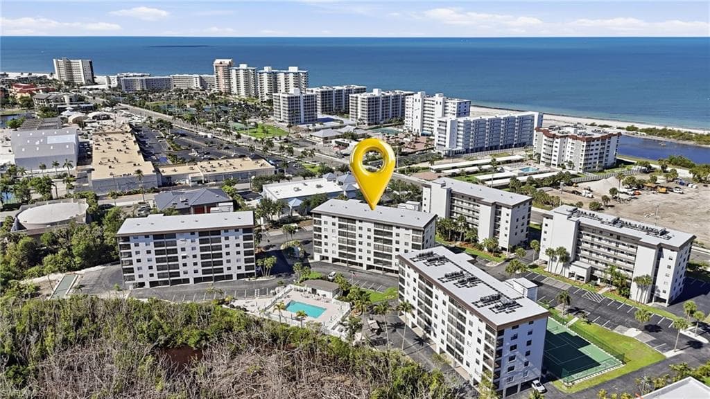 6893 Estero BLVD 423-35