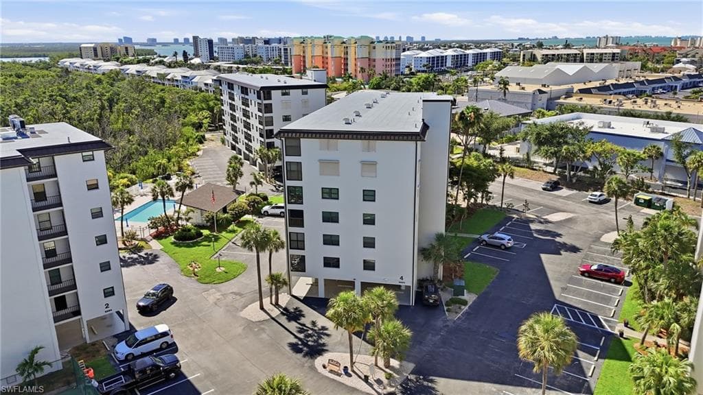 6893 Estero BLVD 423-36