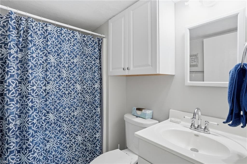 6893 Estero BLVD 423-14
