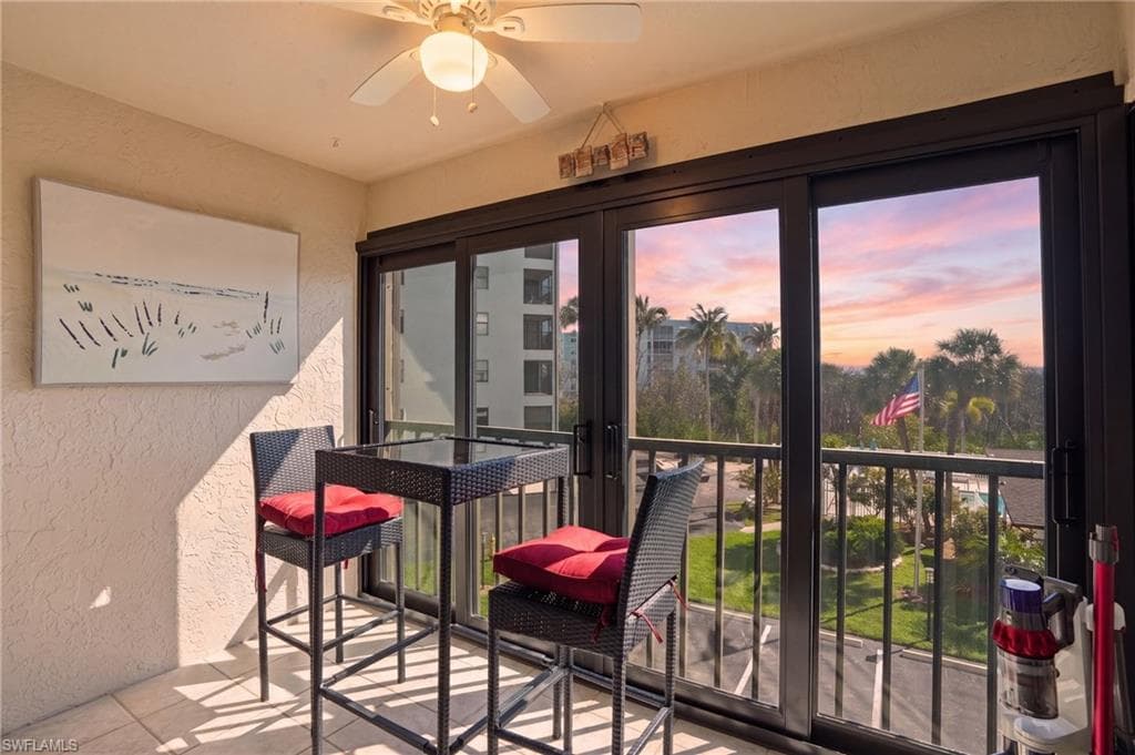 6893 Estero BLVD 423-20