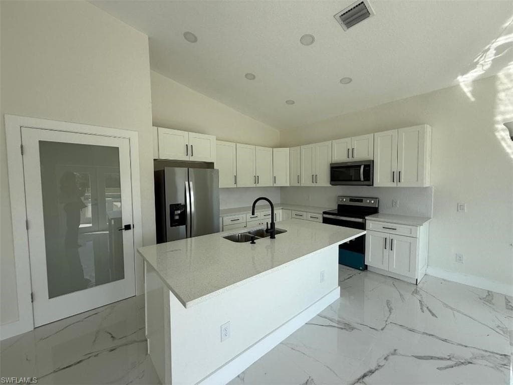 115 Lansing CIR-6
