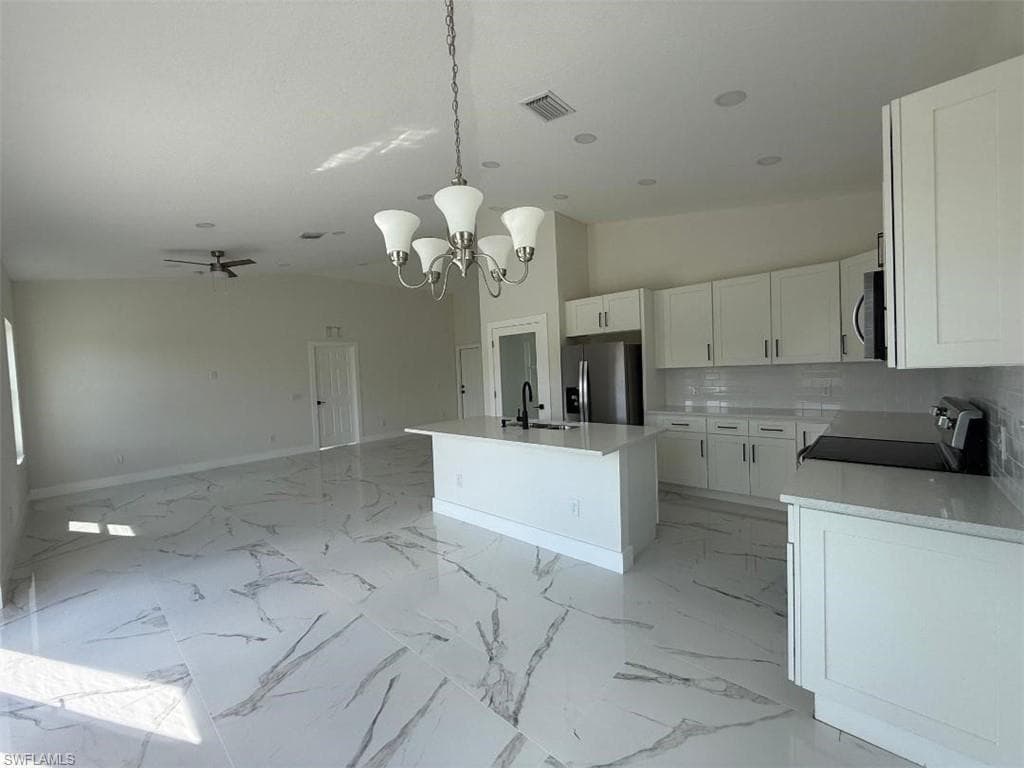 115 Lansing CIR-7