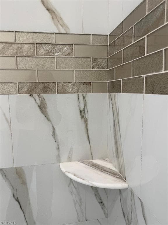 115 Lansing CIR-18