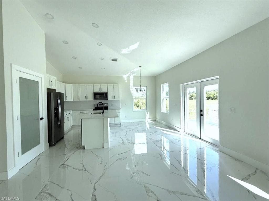 115 Lansing CIR-11