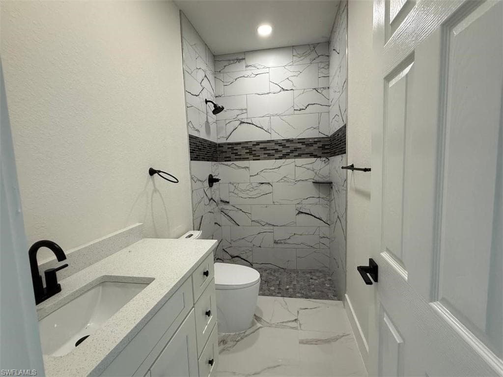 115 Lansing CIR-21