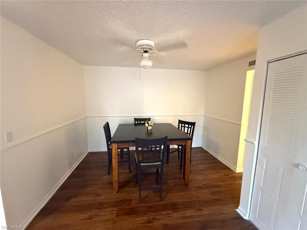 1406 Park Shore CIR 3-4