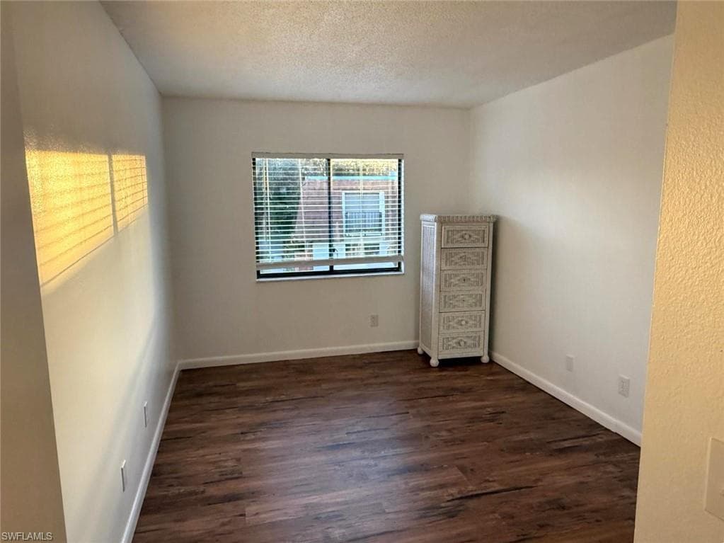 1406 Park Shore CIR 3-13
