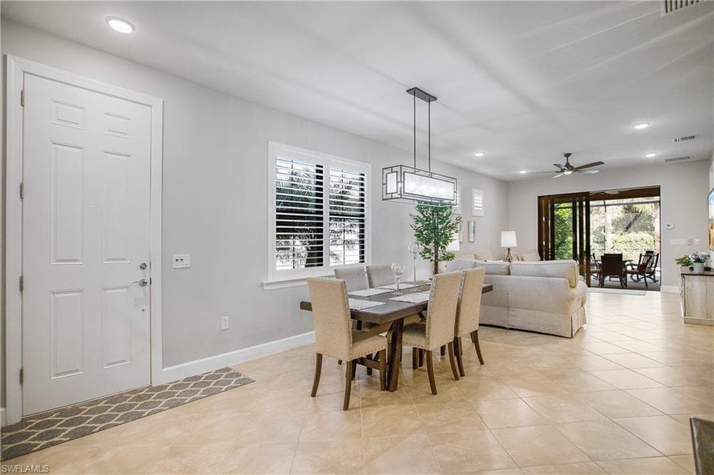 7674 Jacaranda LN-5