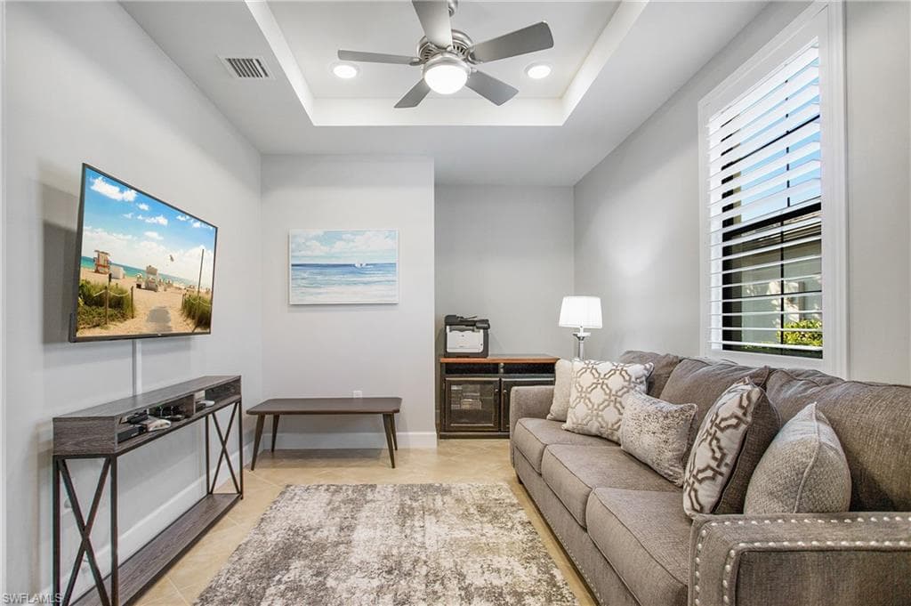 7674 Jacaranda LN-15