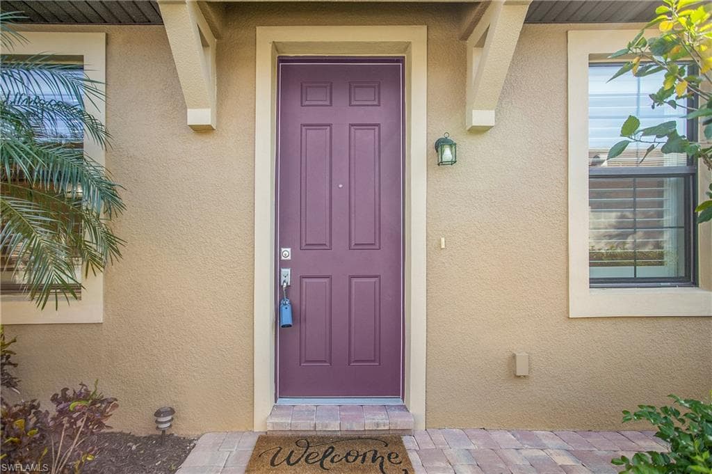 7674 Jacaranda LN-19