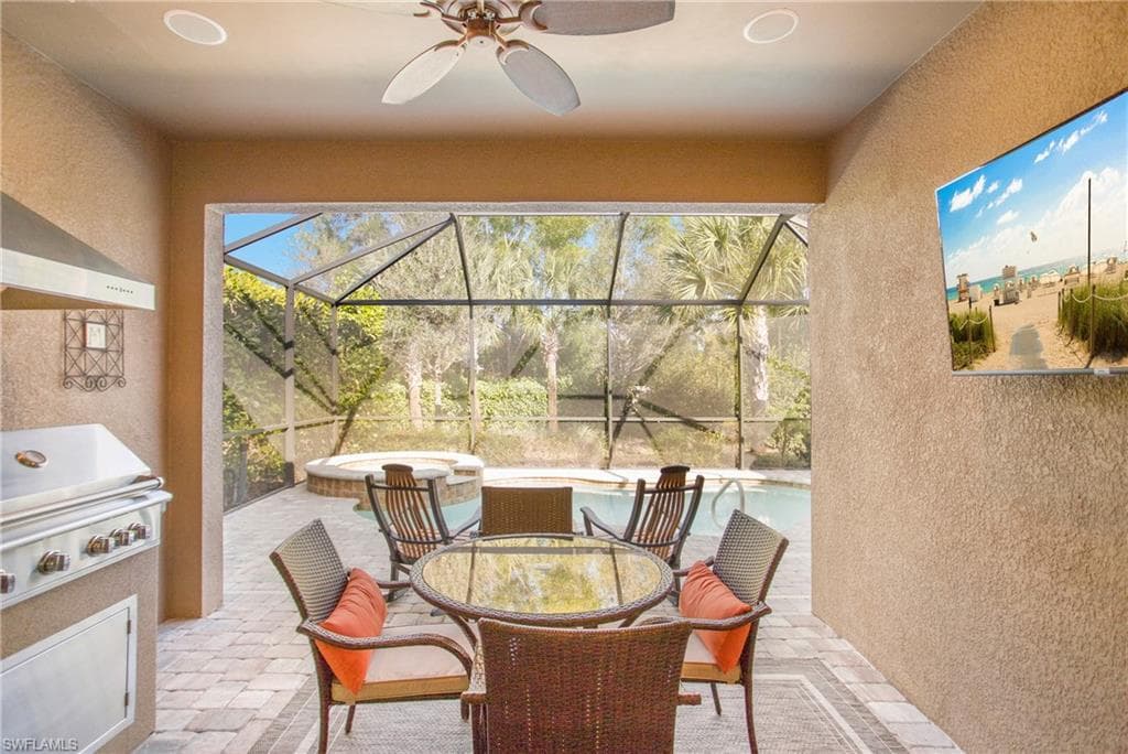7674 Jacaranda LN-17