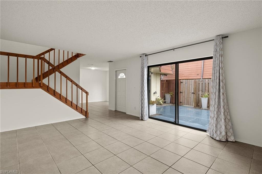 1520 Park Meadows DR 1-5