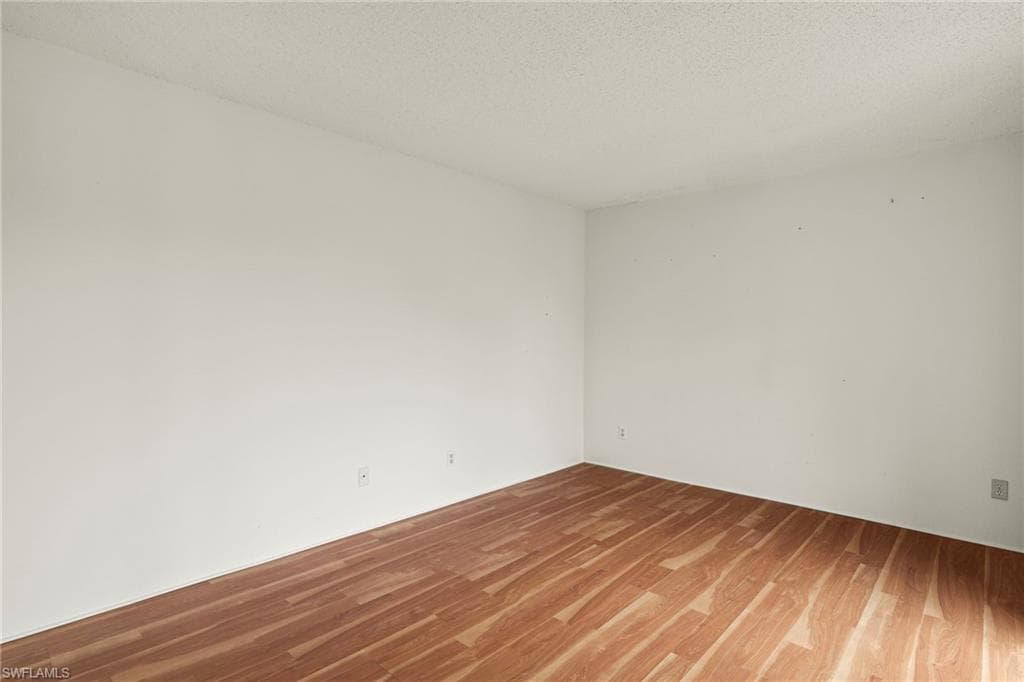 1520 Park Meadows DR 1-21