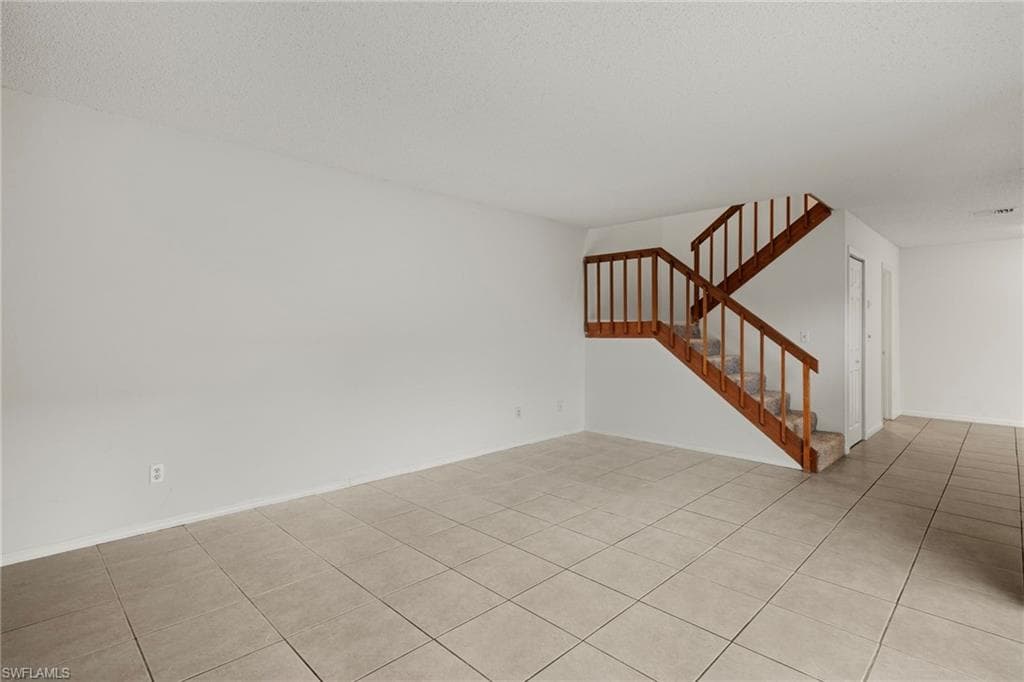 1520 Park Meadows DR 1-6