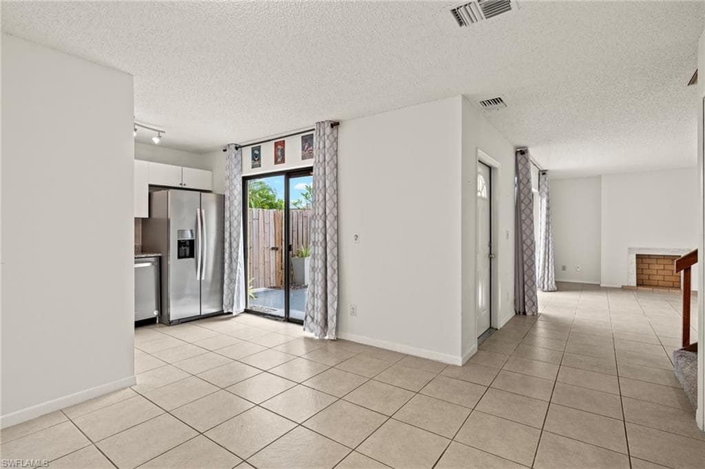 1520 Park Meadows DR 1-8