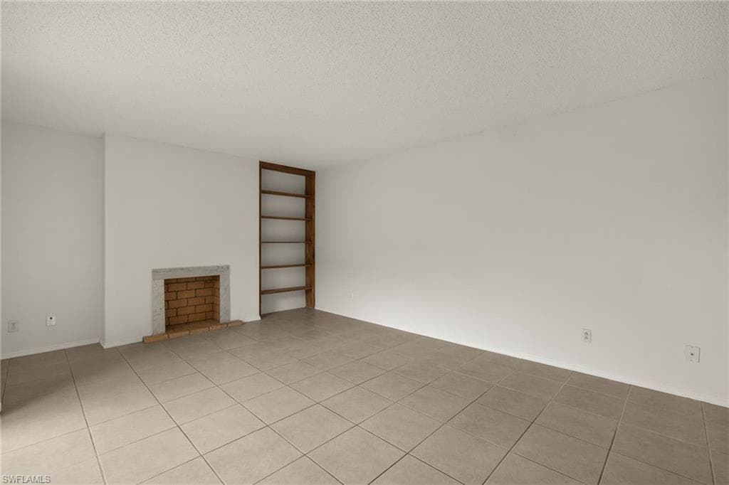 1520 Park Meadows DR 1-3