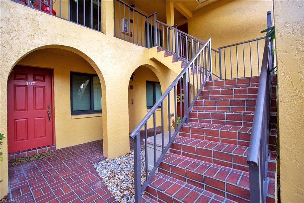 9871 Citadel LN 208-6
