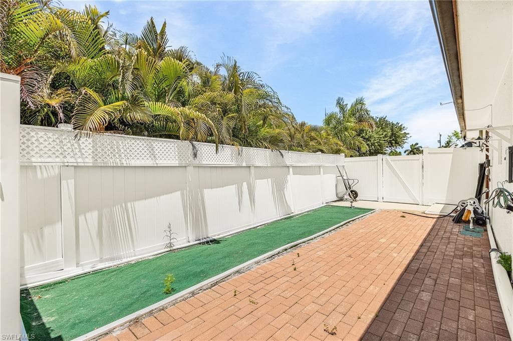 5839 Bonita RD-25