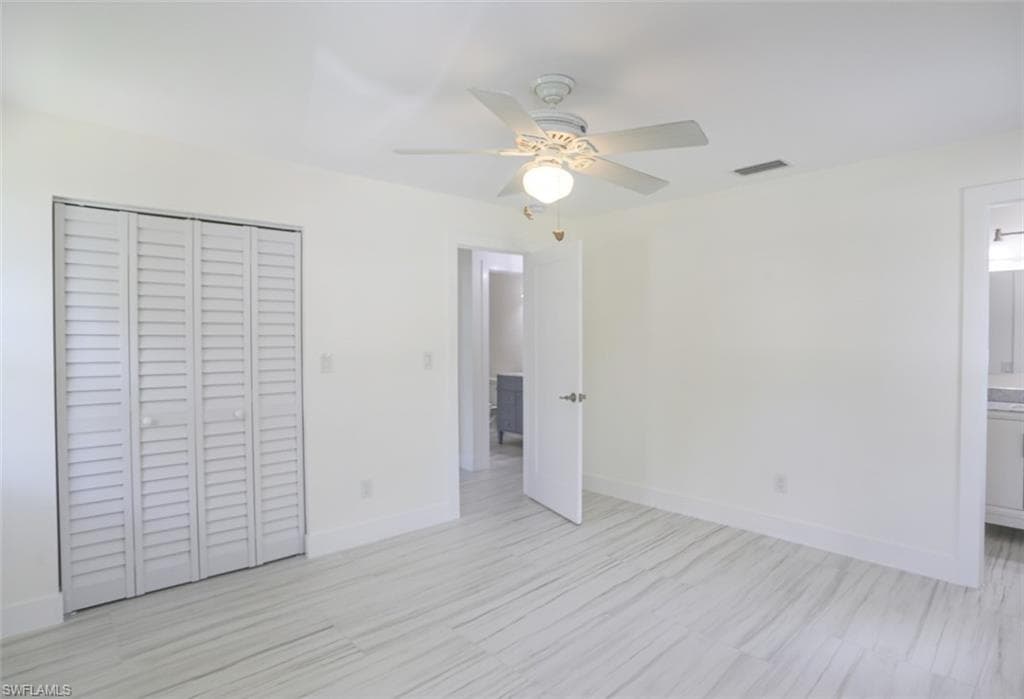 225 Georgetown BLVD-26