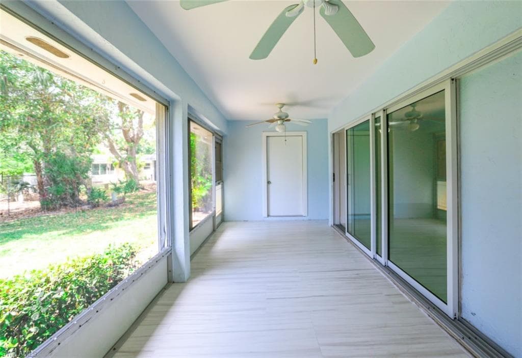 225 Georgetown BLVD-15