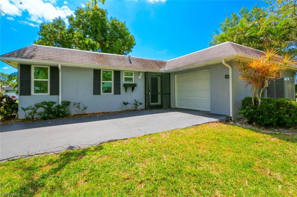 225 Georgetown BLVD-6