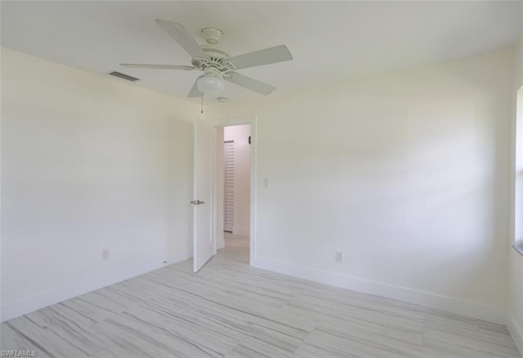 225 Georgetown BLVD-31