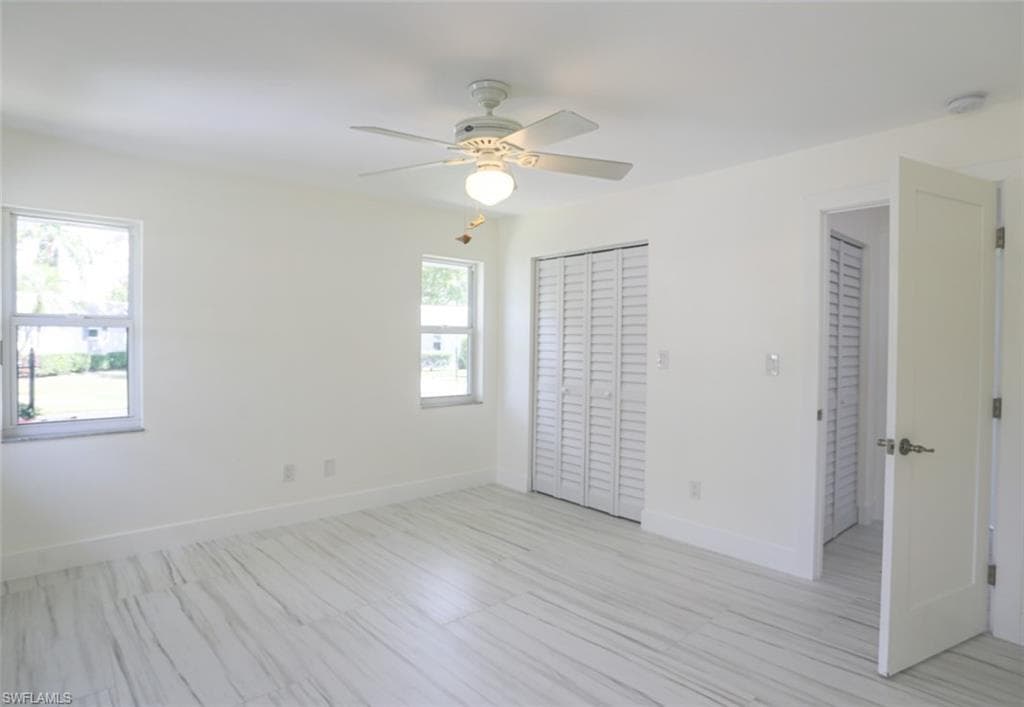 225 Georgetown BLVD-27