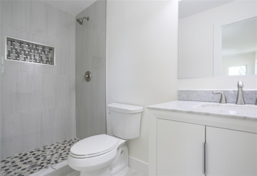 225 Georgetown BLVD-28