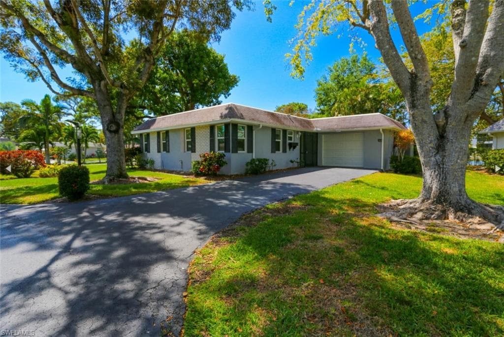 225 Georgetown BLVD-3