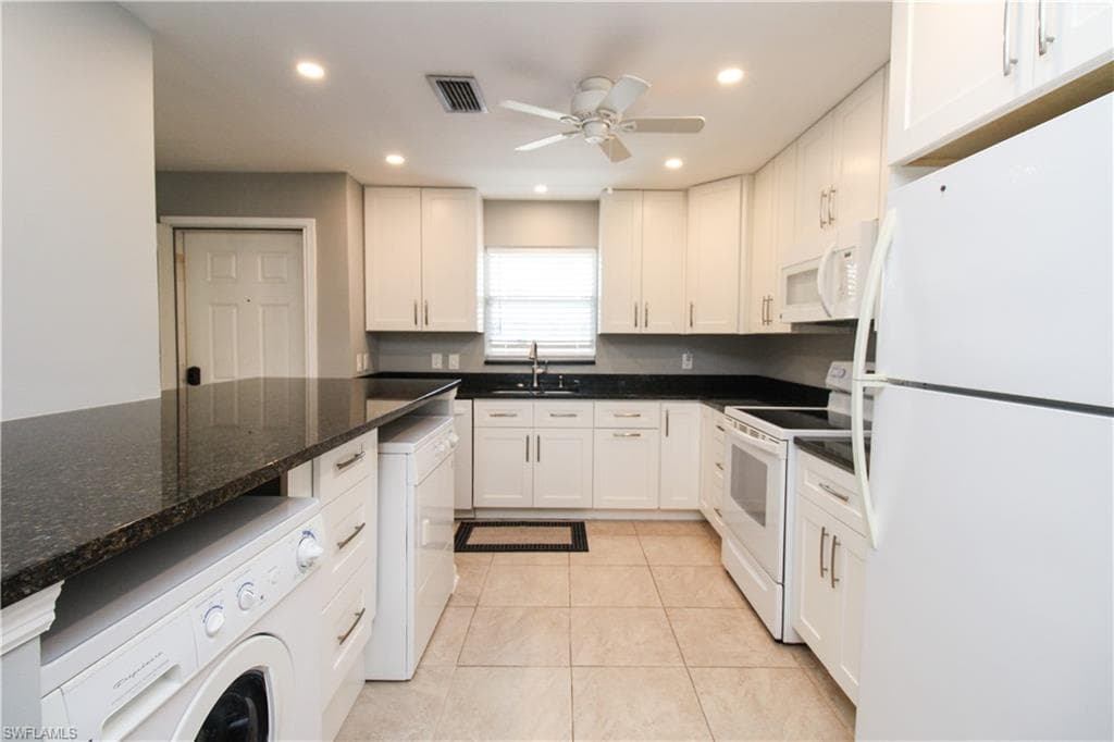 600 Valley Stream DR F9-15