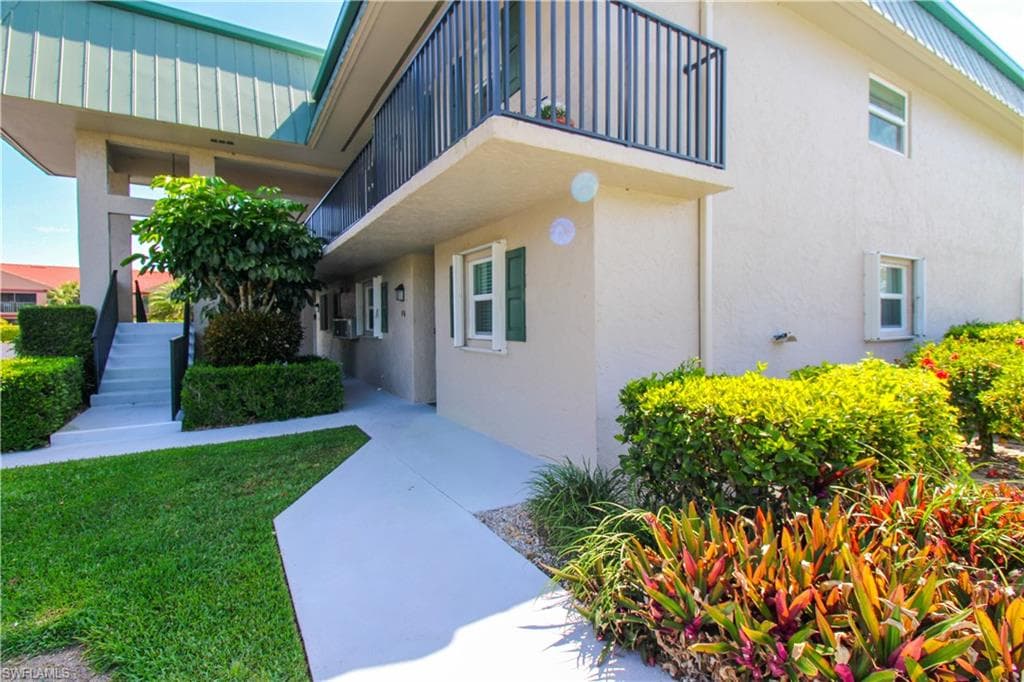 600 Valley Stream DR F9-2