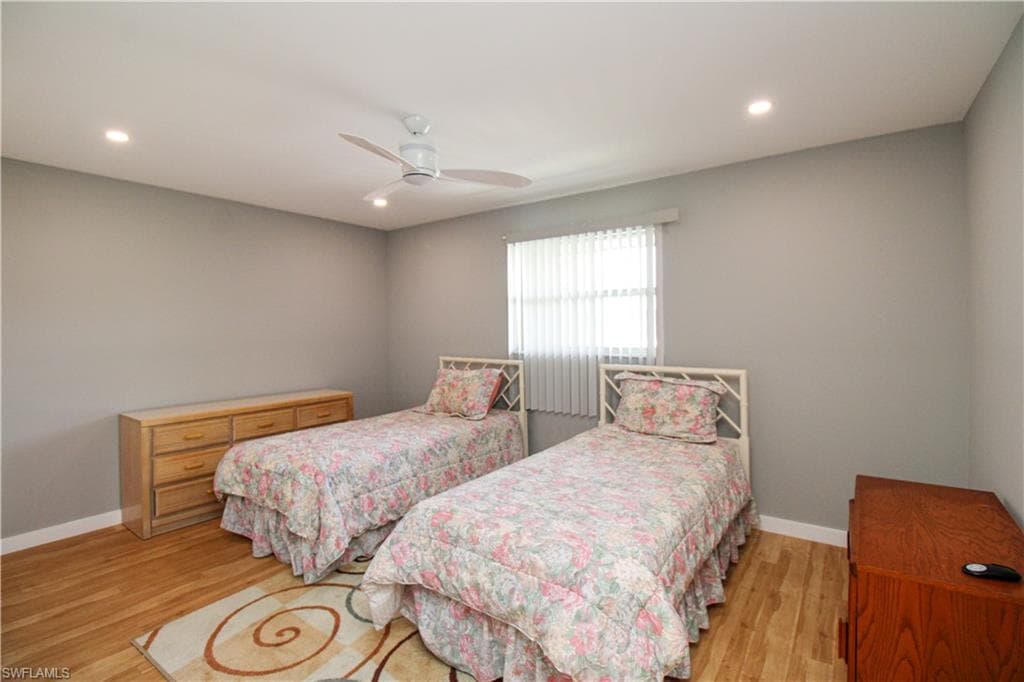 600 Valley Stream DR F9-37