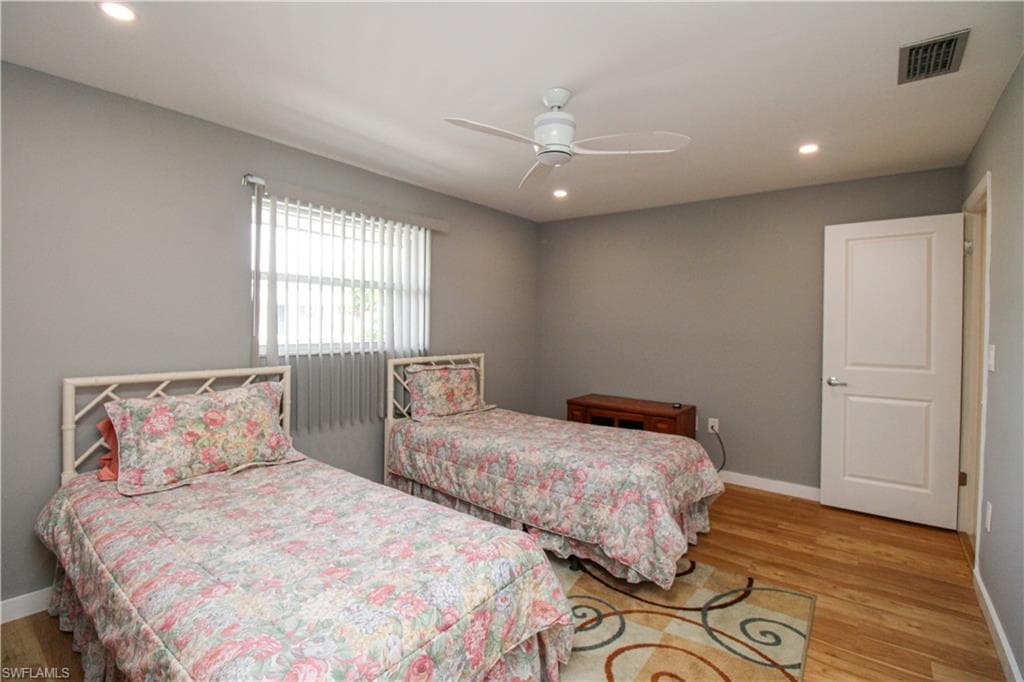 600 Valley Stream DR F9-39