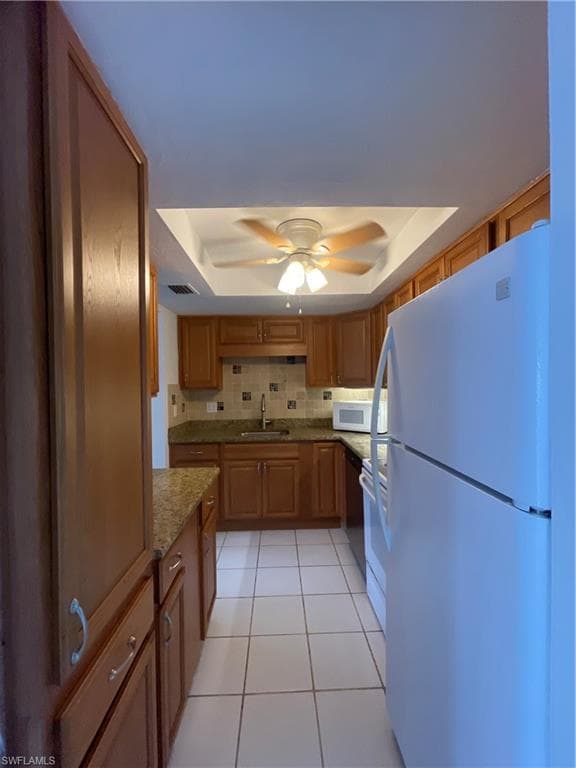3704 Broadway 318-5