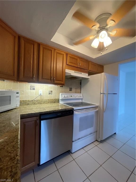 3704 Broadway 318-11