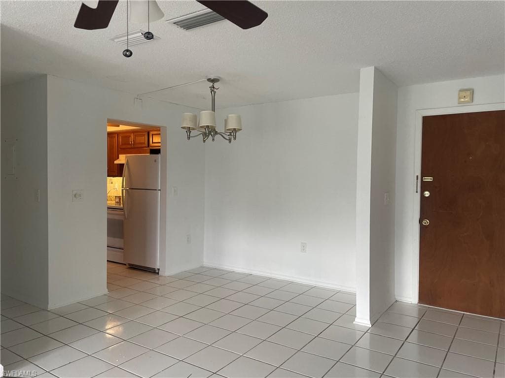 3704 Broadway 318-4
