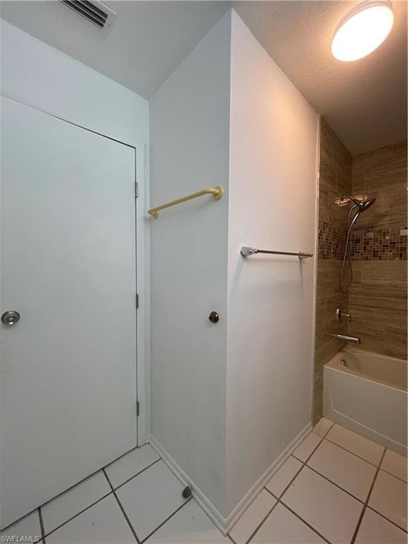 3704 Broadway 318-24