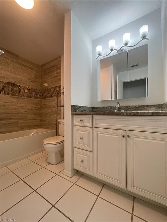 3704 Broadway 318-20