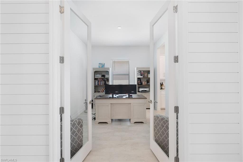 13682 Blue Bay CIR-23