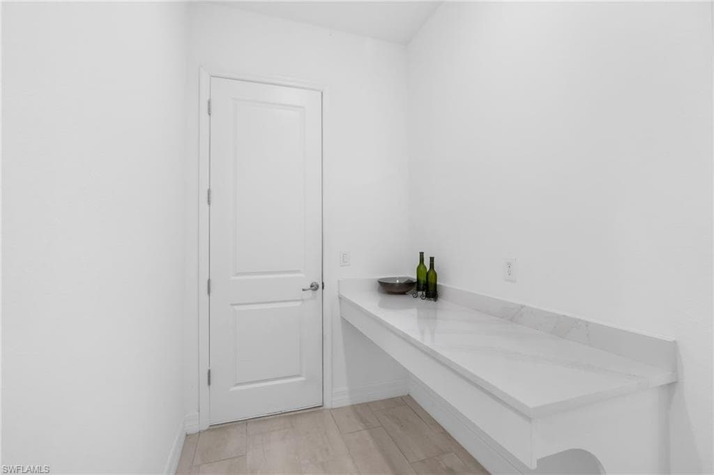 13682 Blue Bay CIR-27