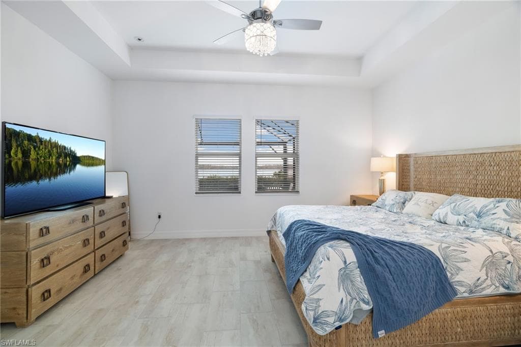 13682 Blue Bay CIR-16