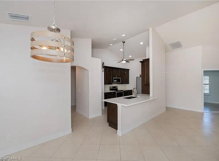 4607 SW 14th AVE-12
